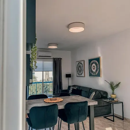 Lavi's Haven 2b, Paphos, Pool Apartment Paphos