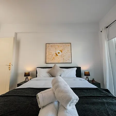 Lavi's Haven 2b, Paphos, Pool Paphos