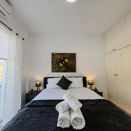 Lavi's Haven 2b, Paphos, Pool Paphos