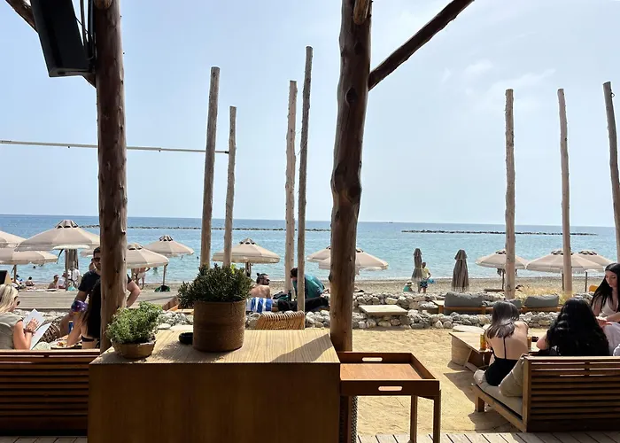 Appartement Lavi's Haven 2b, Paphos, Pool